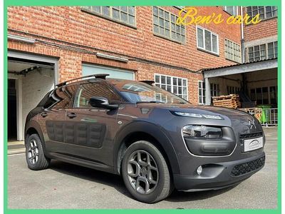 Grijs Gebruikt 2018 Citroën C4 PureTech Sedan | € 13.490 (Duur)