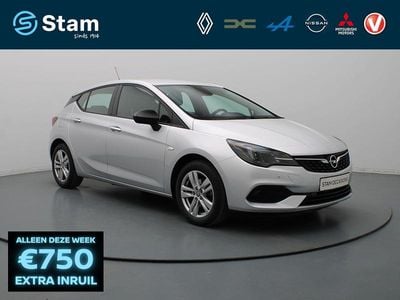 Grijs Gebruikt 2021 Opel Astra Edition Hatchback | € 13.990 (Goede deal)