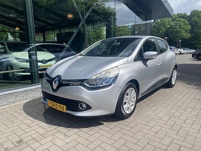 Grijs Occasion 2013 Renault Clio IV Expression Hatchback | € 7.200 (Eerlijke prijs)