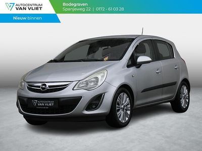 Grijs Gebruikt 2013 Opel Corsa Cosmo Hatchback | € 6.750 (Eerlijke prijs)
