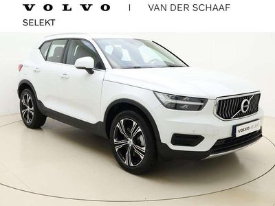 Wit Gebruikt 2022 Volvo XC40 Inscription SUV | € 28.500 (Eerlijke prijs)