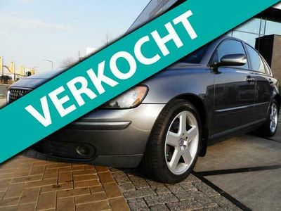 tweedehands Volvo S40 2.4 Momentum top staat