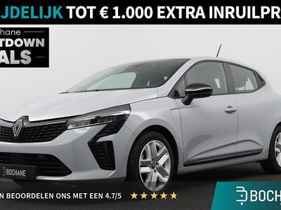 Grijs Gebruikt 2023 Renault Clio V Evolution Hatchback | € 21.995 (Eerlijke prijs)