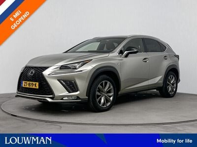 Lexus NX300h