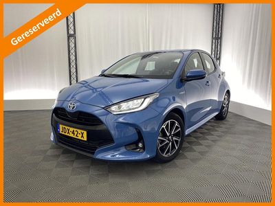 Blauw Occasion 2021 Toyota Yaris Hybrid Hatchback | € 20.995 (Eerlijke prijs)