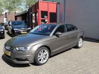 Occasion Audi A3 Attraction 140 PK (102 kW) 2013 Grijs, metallic lak Sedan