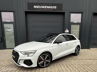 Gebruikt 2021 Audi A3 Competition | € 32.950 (Goede deal)