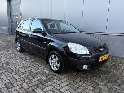 Occasion Kia Rio 97 PK (71 kW) 2008 Zwart Hatchback