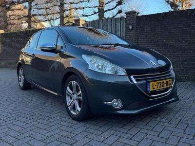 Occasion Peugeot 208 Allure 120 PK (88 kW) 2013 Grijs Hatchback