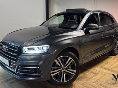 Grijs, metallic lak Gebruikt 2020 Audi Q5 Design SUV | € 40.940 (Eerlijke prijs)