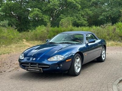 Jaguar XK8