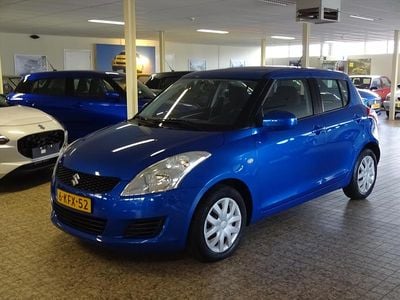 Blauw (metallic) Gebruikt 2013 Suzuki Swift Comfort Hatchback | € 7.950 (Eerlijke prijs)
