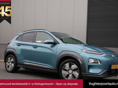 tweedehands Hyundai Kona EV Premium 64 kWh/204pk/Warmtepomp/Adaptive/Leder/1e eig.