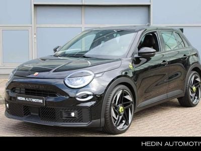 Zwart Nieuw 2025 Fiat 600E Abarth SUV | € 45.990