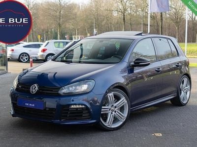 Blauw (metallic) Gebruikt 2010 VW Golf VI R Hatchback | € 17.911 (Duur)