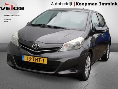 Occasion Toyota Yaris 99 PK (72 kW) 2012 Grijs Hatchback