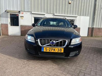 Zwart Occasion 2011 Volvo V70 Momentum Stationwagen | € 3.250