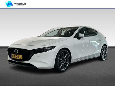 Wit Occasion 2021 Mazda 3 Sportive Hatchback | € 23.990 (Eerlijke prijs)