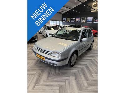 Occasion VW Golf IV Trendline 105 PK (77 kW) 2001 Grijs (metallic) Hatchback