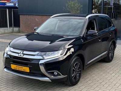 Zwart (metallic) Gebruikt 2018 Mitsubishi Outlander Edition SUV | € 16.999 (Super prijs)