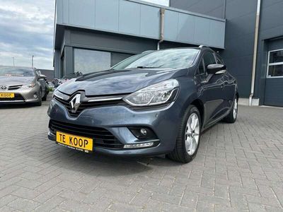 Grijs, andere lak Gebruikt 2017 Renault Clio GrandTour LIMITED Stationwagen | € 8.950 (Eerlijke prijs)