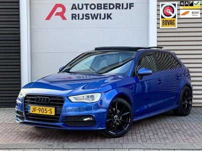 Blauw Occasion 2016 Audi A3 Sportback S-Line Hatchback | € 15.950 (Eerlijke prijs)