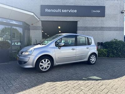 Grijs Occasion 2011 Renault Grand Modus Dynamique MPV | € 6.750 (Duur)