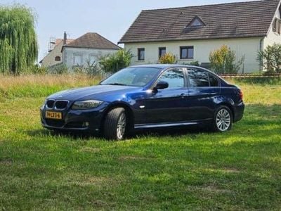 Blauw Occasion 2010 BMW 320 Sedan | € 6.499 (Eerlijke prijs)
