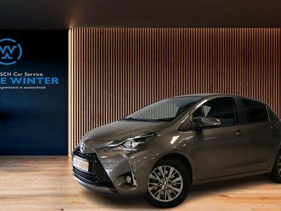 Grijs Occasion 2019 Toyota Yaris Hybrid Hatchback | € 15.245 (Eerlijke prijs)