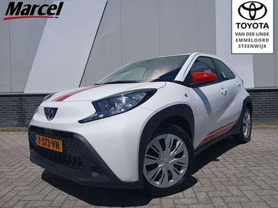 Wit Gebruikt 2023 Toyota Aygo X Play SUV | € 17.900 (Eerlijke prijs)