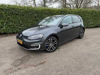 Zwart Occasion 2016 VW Golf VII GTE Hatchback | € 14.900 (Goede deal)