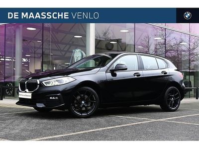 Zwart Occasion 2021 BMW 118 Executive Hatchback | € 23.950 (Eerlijke prijs)