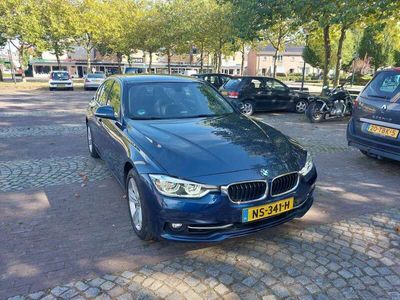 tweedehands BMW 318 i High Exec.