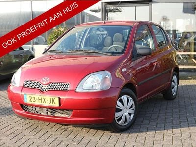 Occasion Toyota Yaris Sol 86 PK (63 kW) 2002 Rood Hatchback