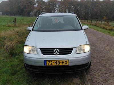 Zilver Gebruikt 2003 VW Touran Trendline MPV | € 1.000 (Goede deal)