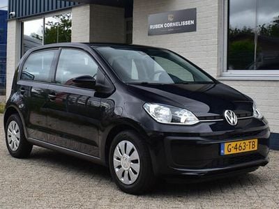 Zwart Gebruikt 2019 VW up! move up! Hatchback | € 9.945 (Eerlijke prijs)