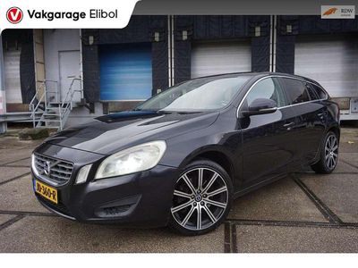 Zwart Occasion 2010 Volvo V60 Summum Stationwagen | € 3.495 (Duur)