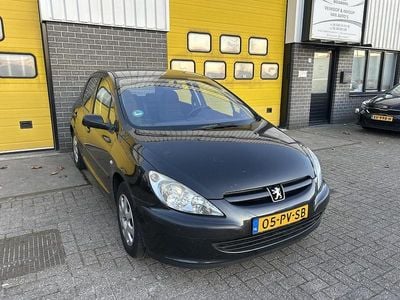 Zwart Occasion 2005 Peugeot 307 Hatchback | € 950 (Goede deal)