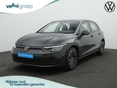 Grijs Occasion 2023 VW Golf VIII Business Hatchback | € 25.450 (Eerlijke prijs)