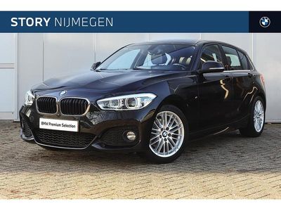 Zwart Occasion 2019 BMW 120 Executive Hatchback | € 23.950 (Duur)