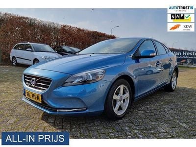 Occasion Volvo V40 Momentum 120 PK (88 kW) 2015 Blauw Hatchback