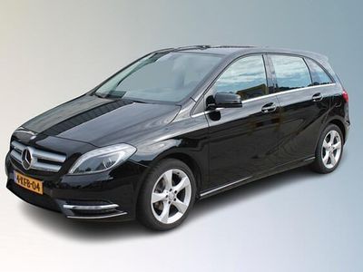 Zwart Gebruikt 2013 Mercedes B180 Ambition MPV | € 11.950 (Eerlijke prijs)