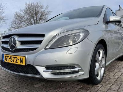 Occasion Mercedes B180 122 PK (89 kW) 2014 Grijs MPV