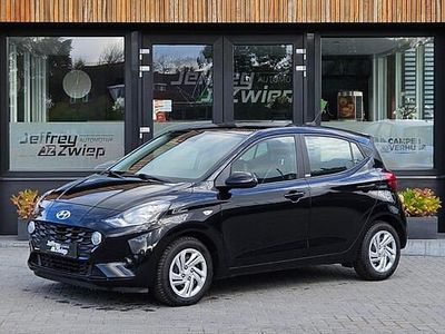 Zwart Gebruikt 2021 Hyundai i10 Comfort Hatchback | € 10.850 (Eerlijke prijs)