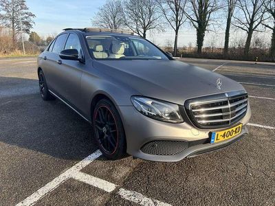 Zwart Occasion 2016 Mercedes E200 Ambition Sedan | € 25.499 (Eerlijke prijs)