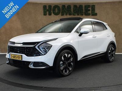 tweedehands Kia Sportage 1.6 T-GDi Plug-in Hybrid DynamicPlusLine - VASTE TREKHAAK - NAVIGATIE - ORIGINEEL NEDERLANDSE AUTO - AFKOMSTIG VAN EERSTE EIGENAAR- PANORAMA DAK - VOOR STOELEN, ACHTERBANK EN STUUR VERWARMING - PARKEERSENSOREN VOOR EN ACHTER