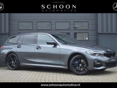 Grijs Occasion 2020 BMW 330 Executive Stationwagen | € 29.950 (Goede deal)