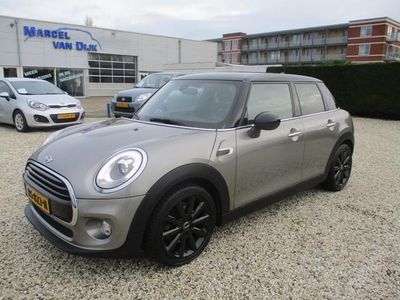 tweedehands Mini Cooper 1.5 Chili Business