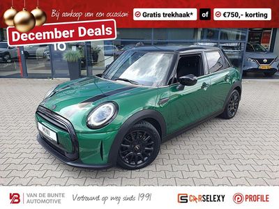 , metallic lak Gebruikt 2022 Mini Cooper Classic Hatchback | € 21.950 (Eerlijke prijs)