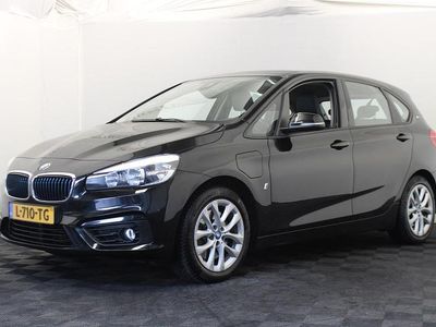 Zwart Gebruikt 2017 BMW 225 Active Tourer iPerformance MPV | € 12.450 (Eerlijke prijs)